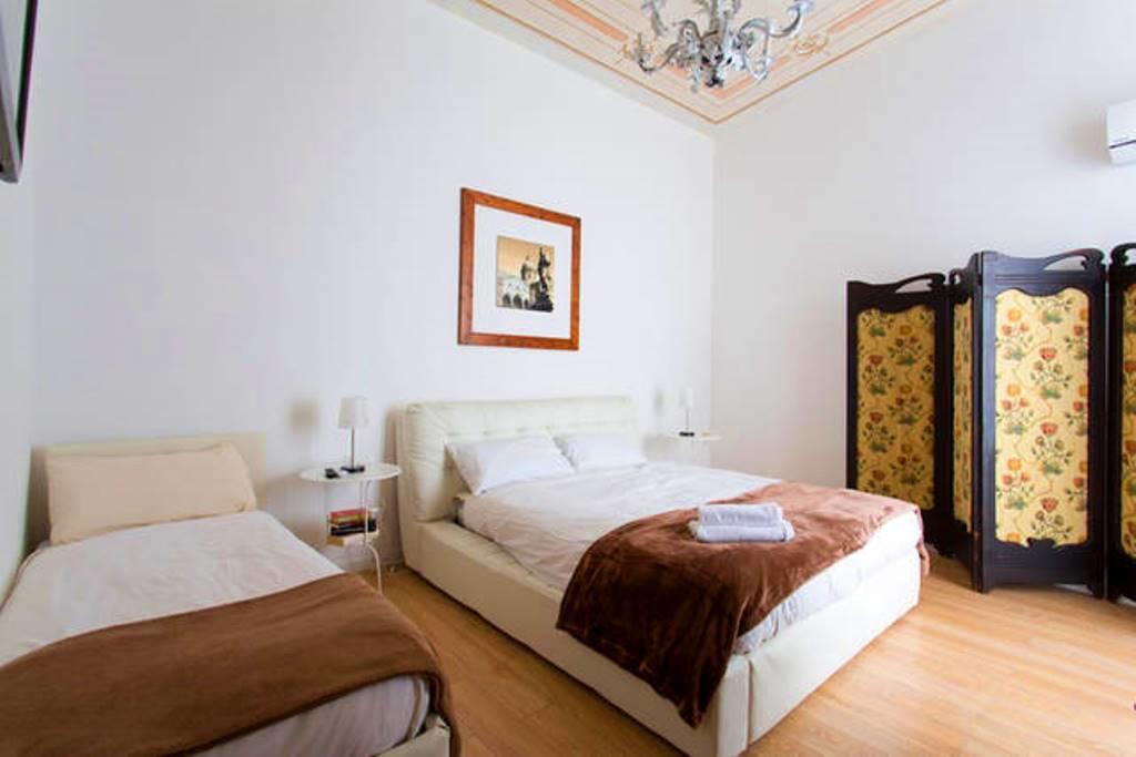 Aragona Rooms Palermo Buitenkant foto