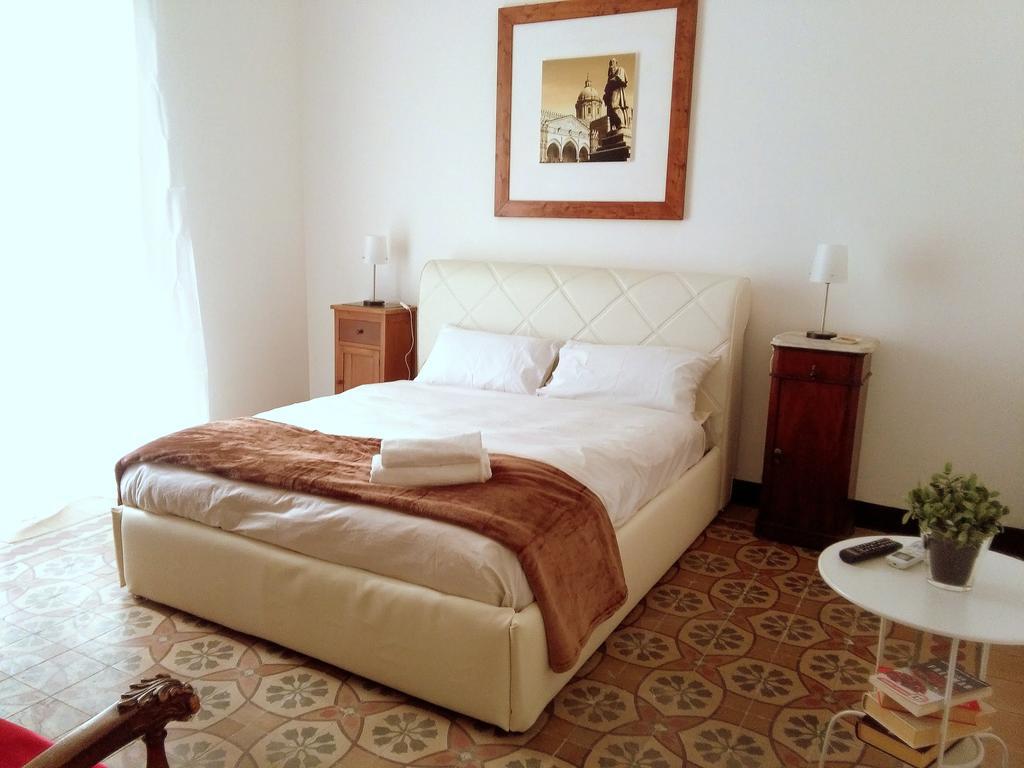 Aragona Rooms Palermo Buitenkant foto